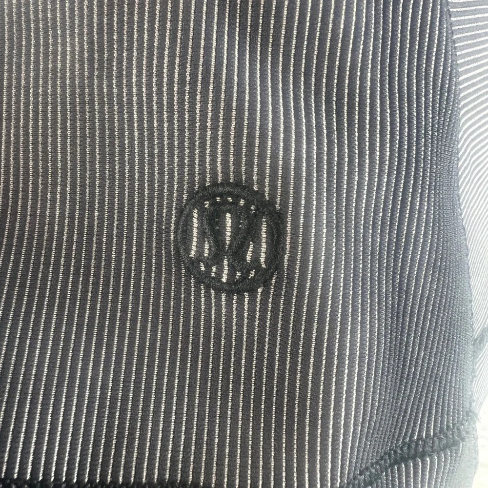 Lululemon‎ two -tone ribbed running half zip top - Picture 8 of 8